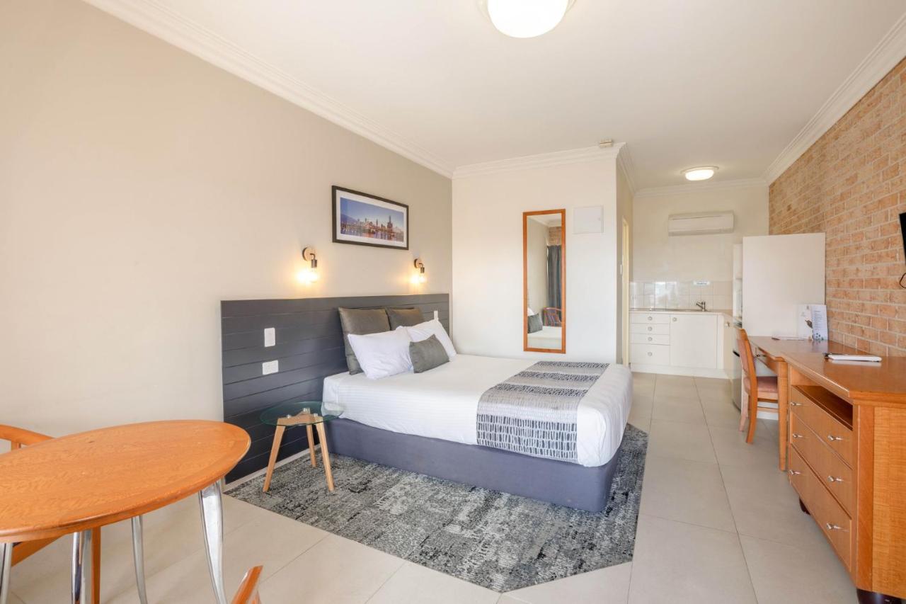 בריסביין Coopers Colonial Motel מראה חיצוני תמונה