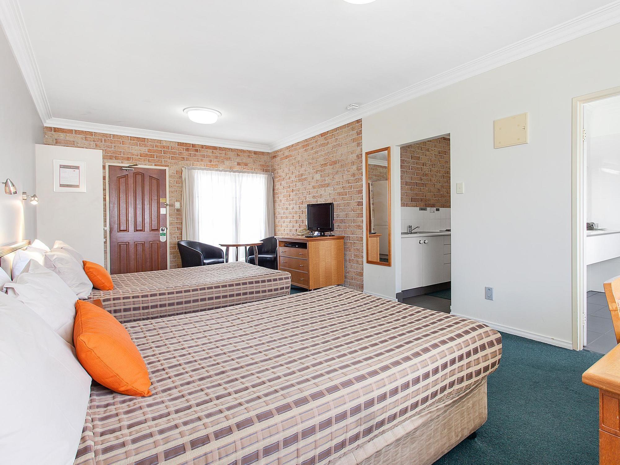 בריסביין Coopers Colonial Motel מראה חיצוני תמונה