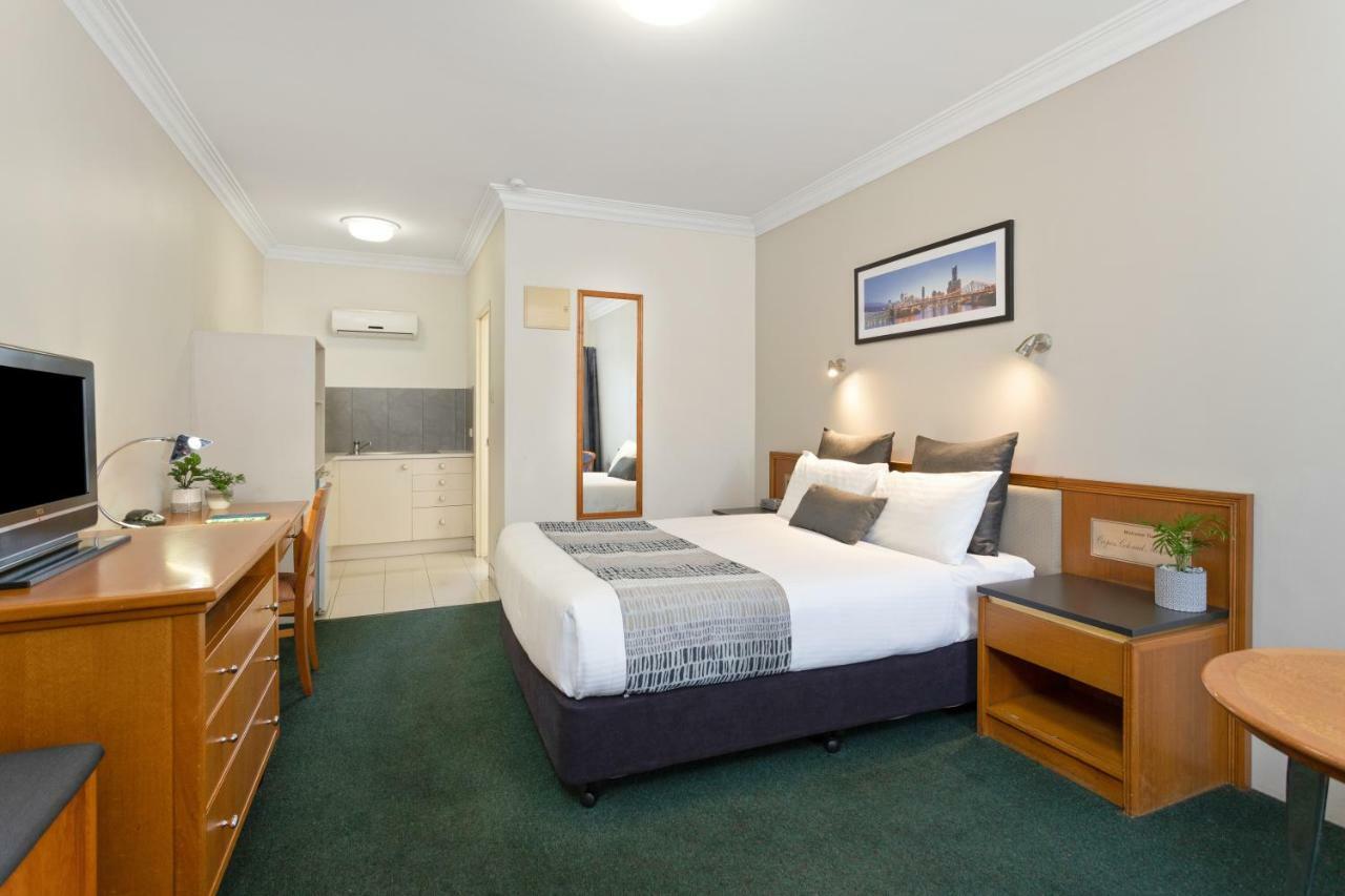 בריסביין Coopers Colonial Motel מראה חיצוני תמונה
