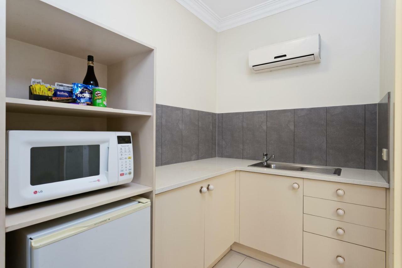 בריסביין Coopers Colonial Motel מראה חיצוני תמונה